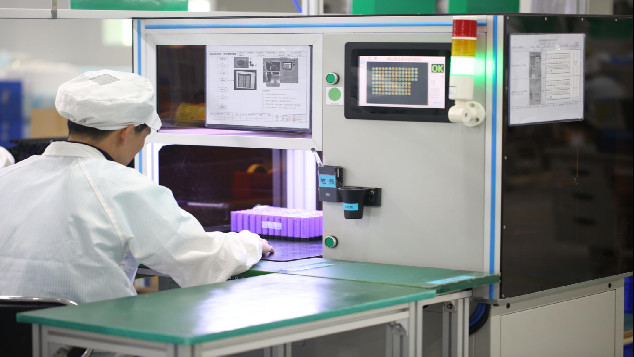 Shenzhen Yima Power Supply Co., Ltd. línea de producción del fabricante